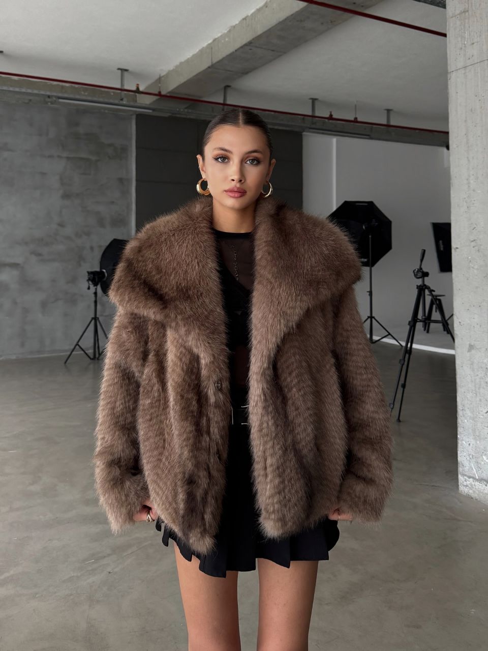 Manteau Court en Fausse Fourrure Col Surdimensionné