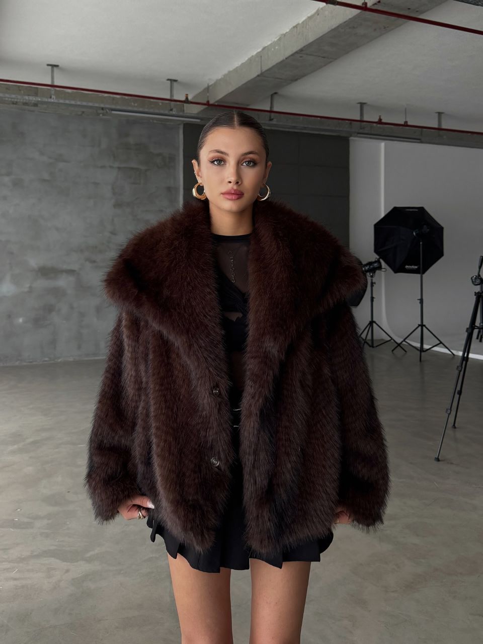 Manteau Court en Fausse Fourrure Col Surdimensionné
