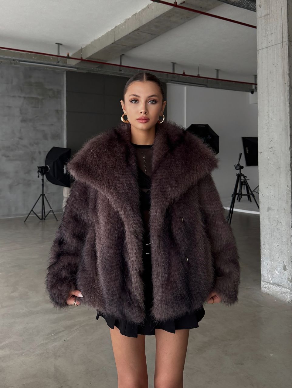 Manteau Court en Fausse Fourrure Col Surdimensionné