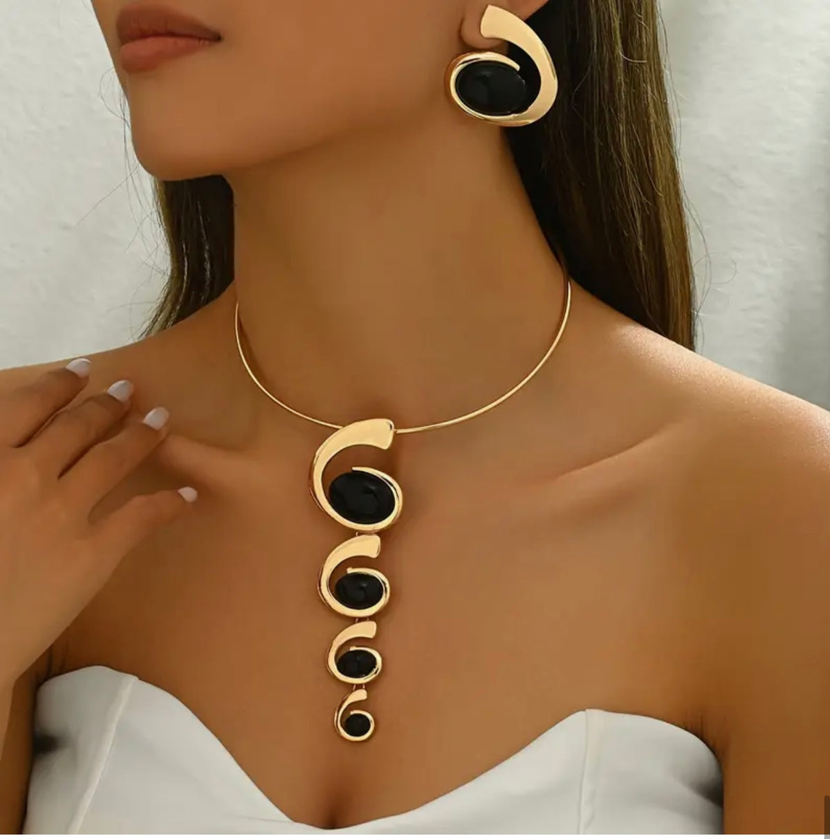 Parure Collier et Boucles d'Oreilles Or et Onyx Noir