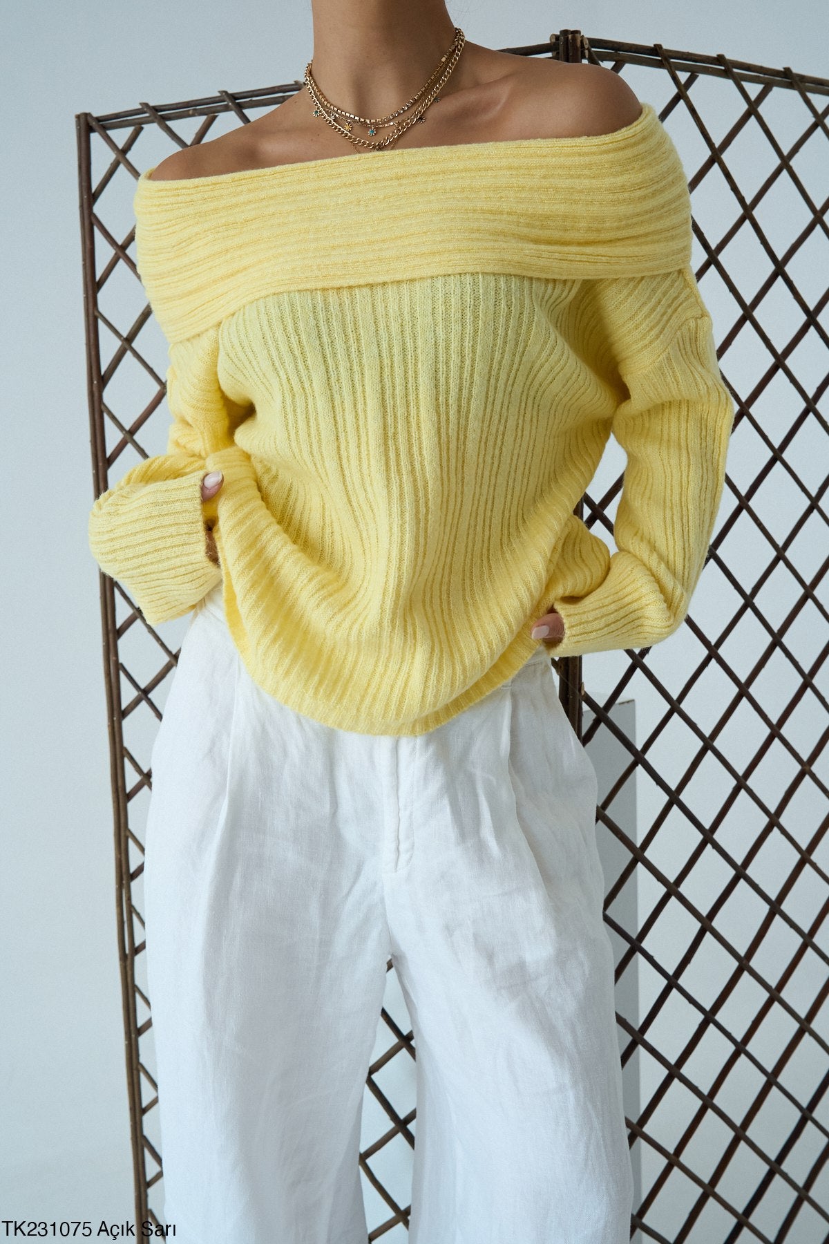 Pull Épaules Dénudées Côtelé
