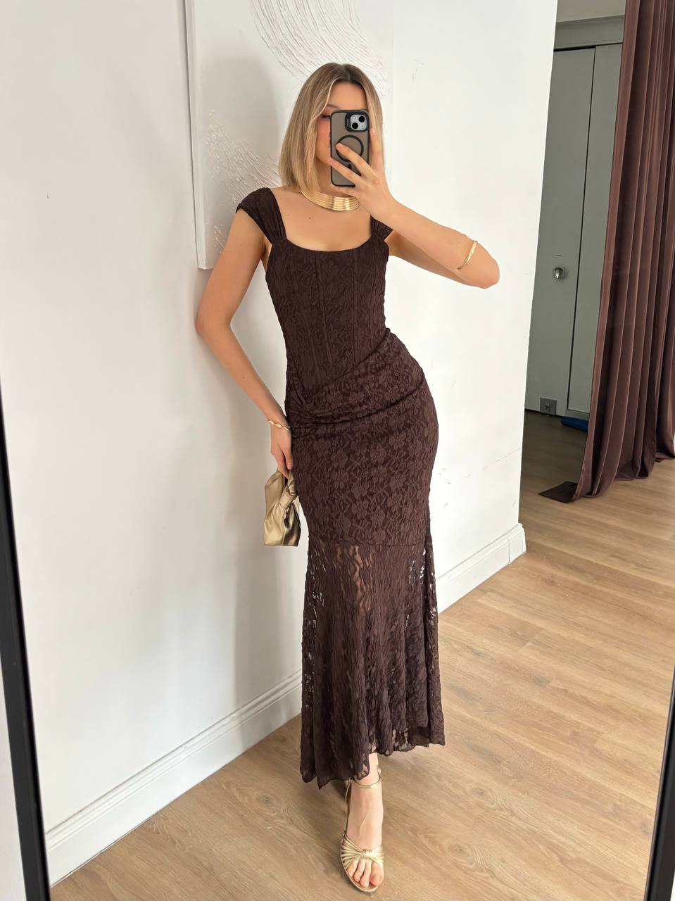 Robe Longue Dentelle Épaules Dénudées - Col Carré