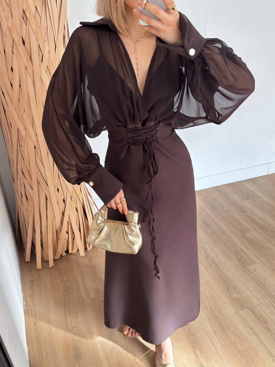 Robe Cache-Cœur Transparente - Manches Longues Élégante