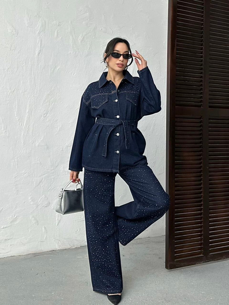 Lana Ensemble Jean Strass Bleu Marine - Veste Ceinturée et Pantalon Large